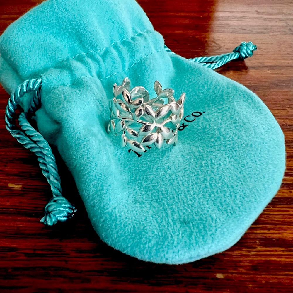 Tiffany & Co. Sterling Silver Paloma Picasso Wide Olive Leaf Ring